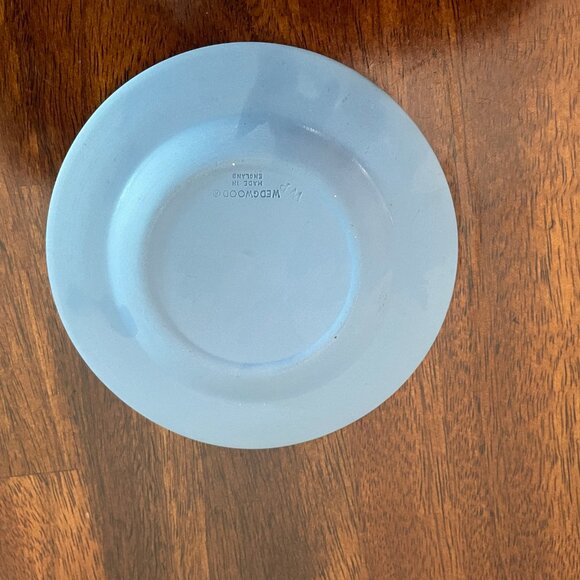 WEDGWOOD Vintage Blue Jasperware Mini Plate City of London Crest 4.5" - Picture 3 of 4